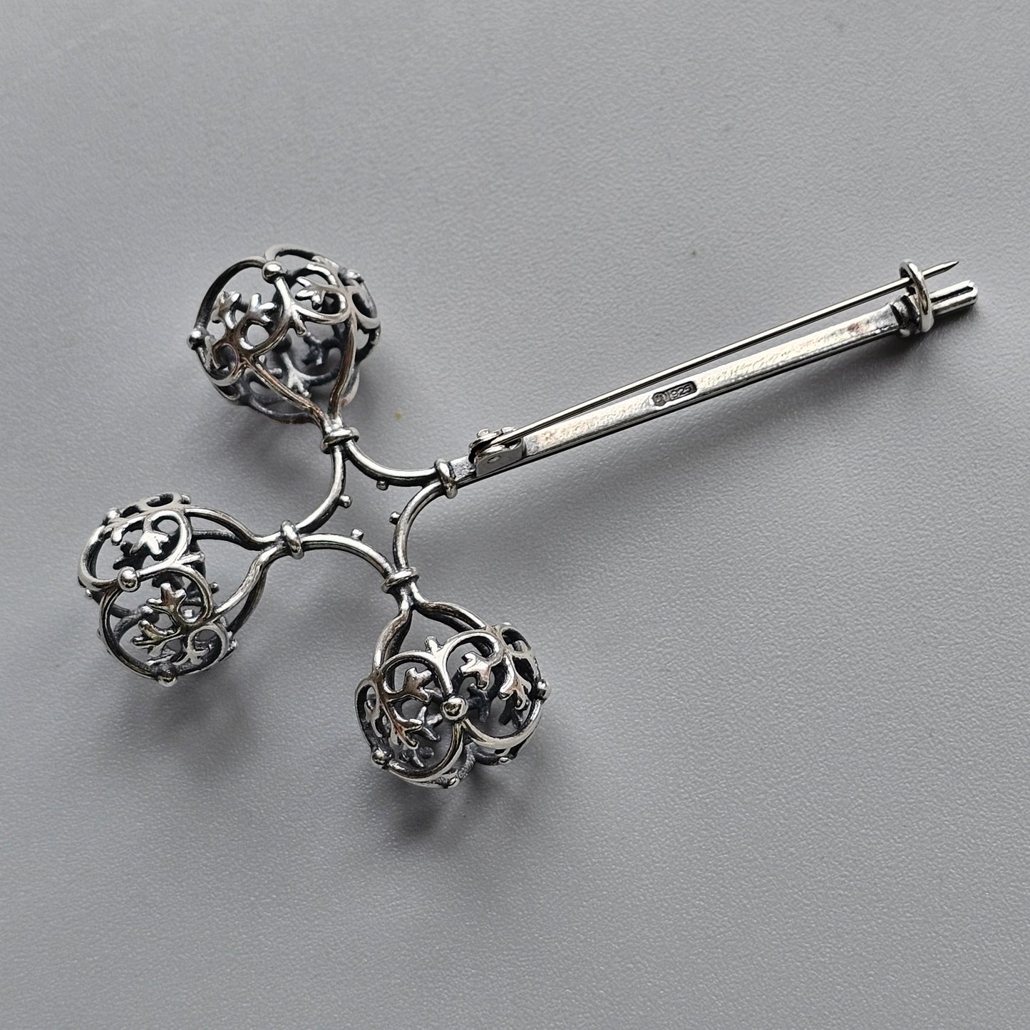 Kalevala Koru Elias Lönnrot Commemorative Sterling Silver Brooch - 200th Anniversary - Finnish Design by Kirsti Doukas 2002