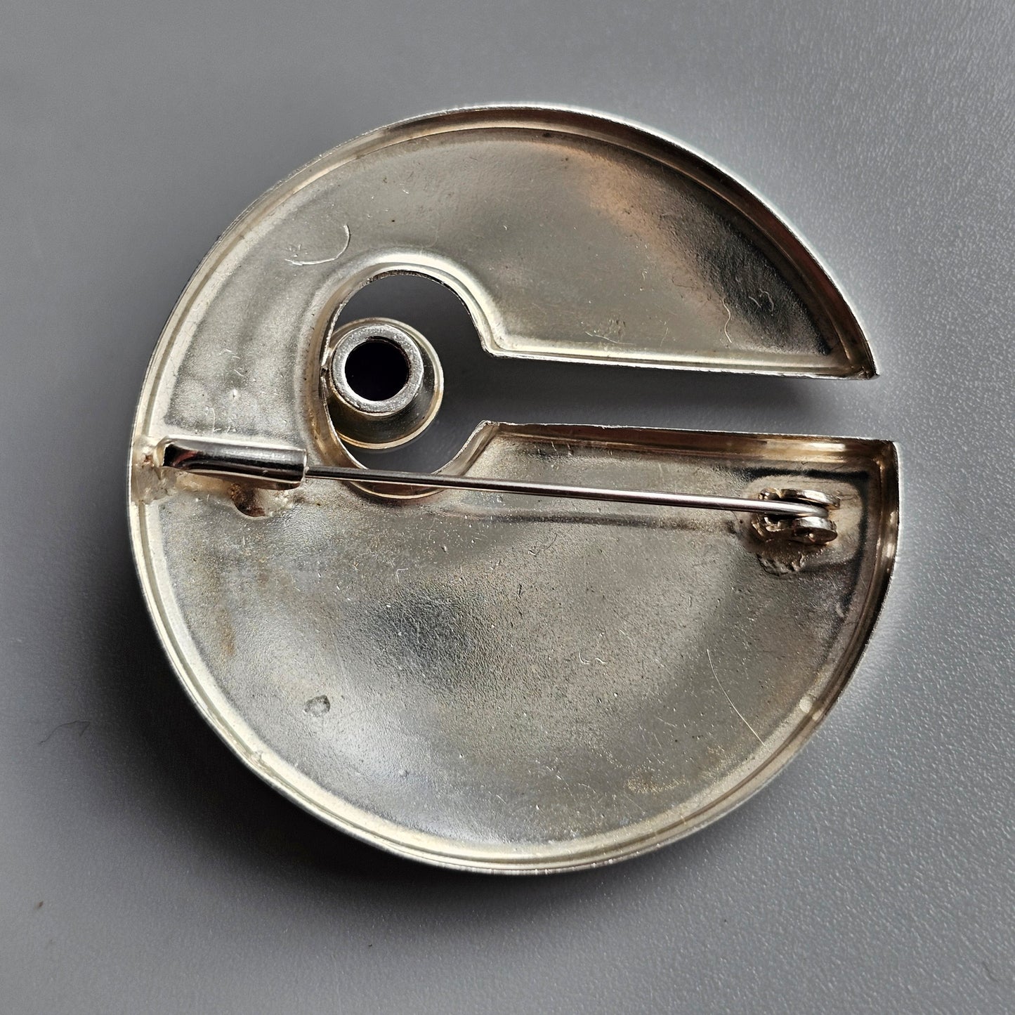 Vintage Modernist Finnish Silver & Amethyst Brooch by Holger Lindström 1964