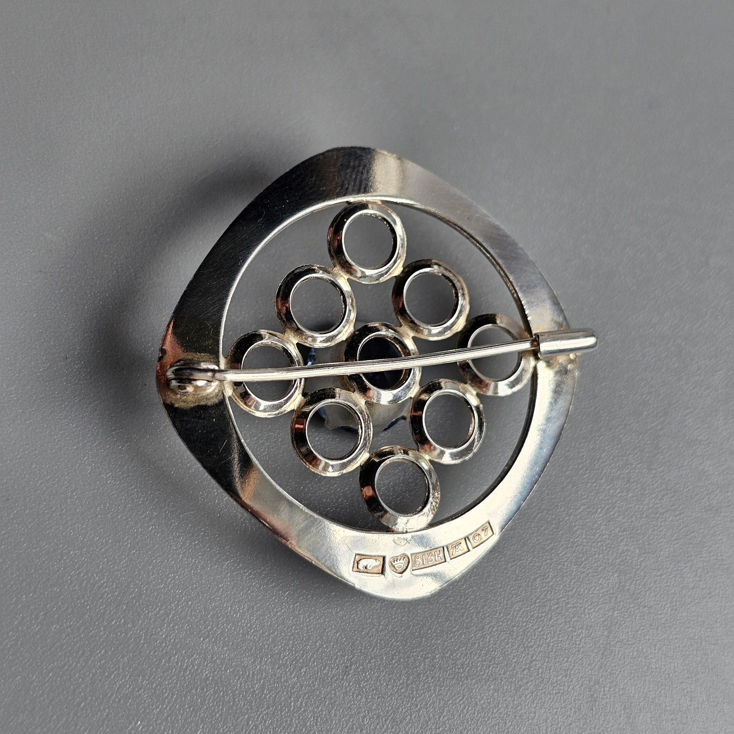 1960s Finnish Modernist Silver & Blue Spinel Brooch by Kultaseppä Salovaara — 1967