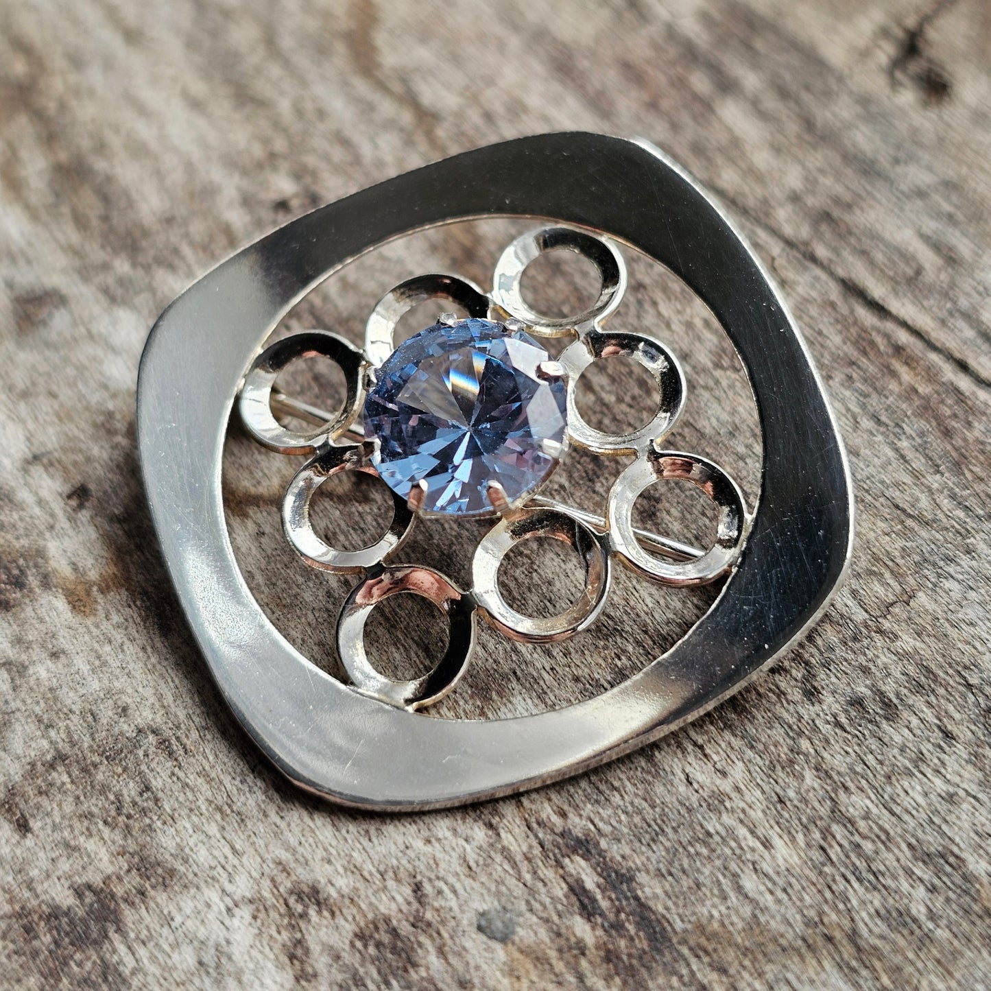 1960s Finnish Modernist Silver & Blue Spinel Brooch by Kultaseppä Salovaara — 1967