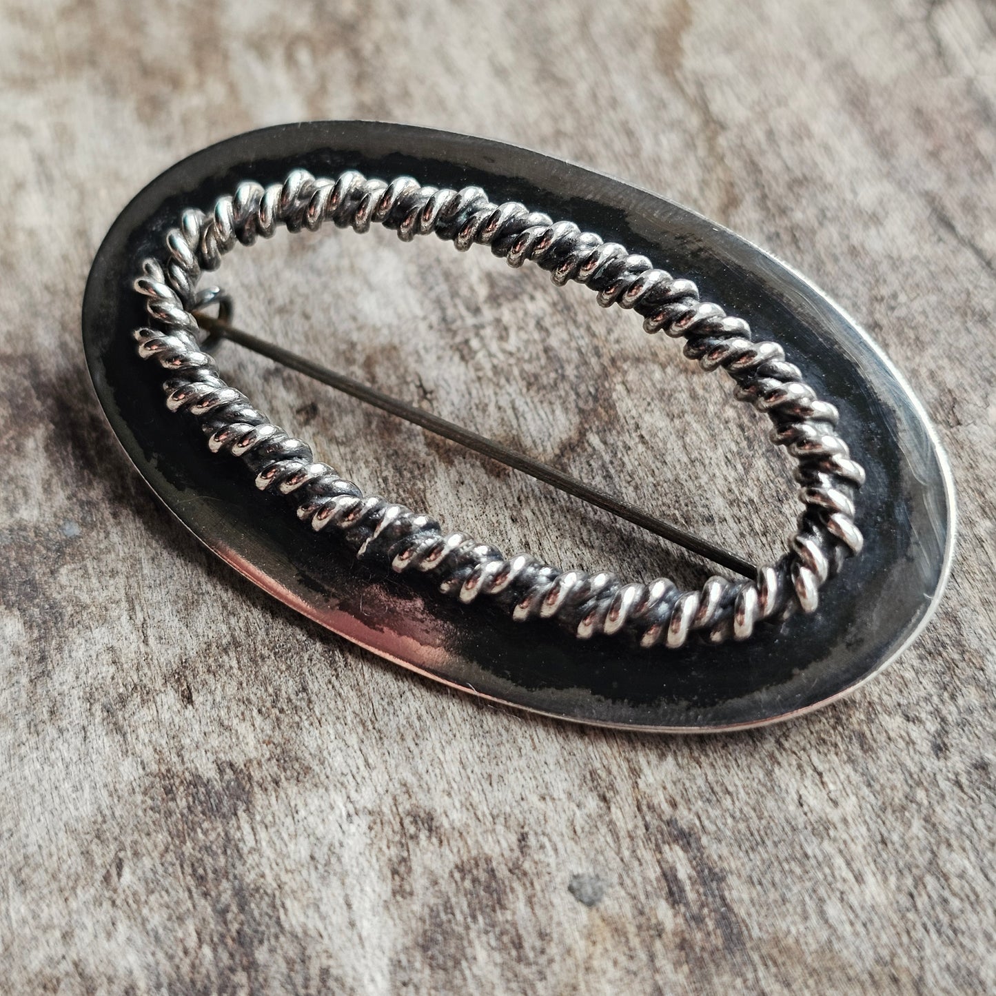 Väinö Hamara Finnish Modernist Silver Brooch — 1960s Scandinavian Design