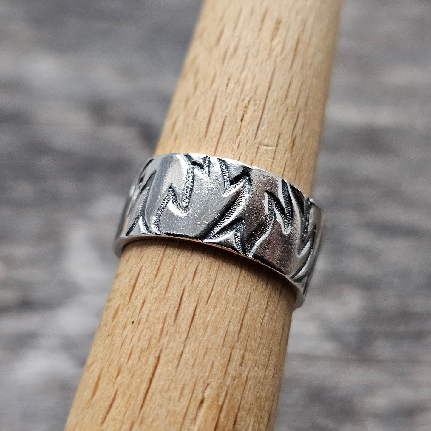 Vintage Finnish Sterling Silver Patterned Band Ring - UK Ring Size L -  US Ring Size 5.75