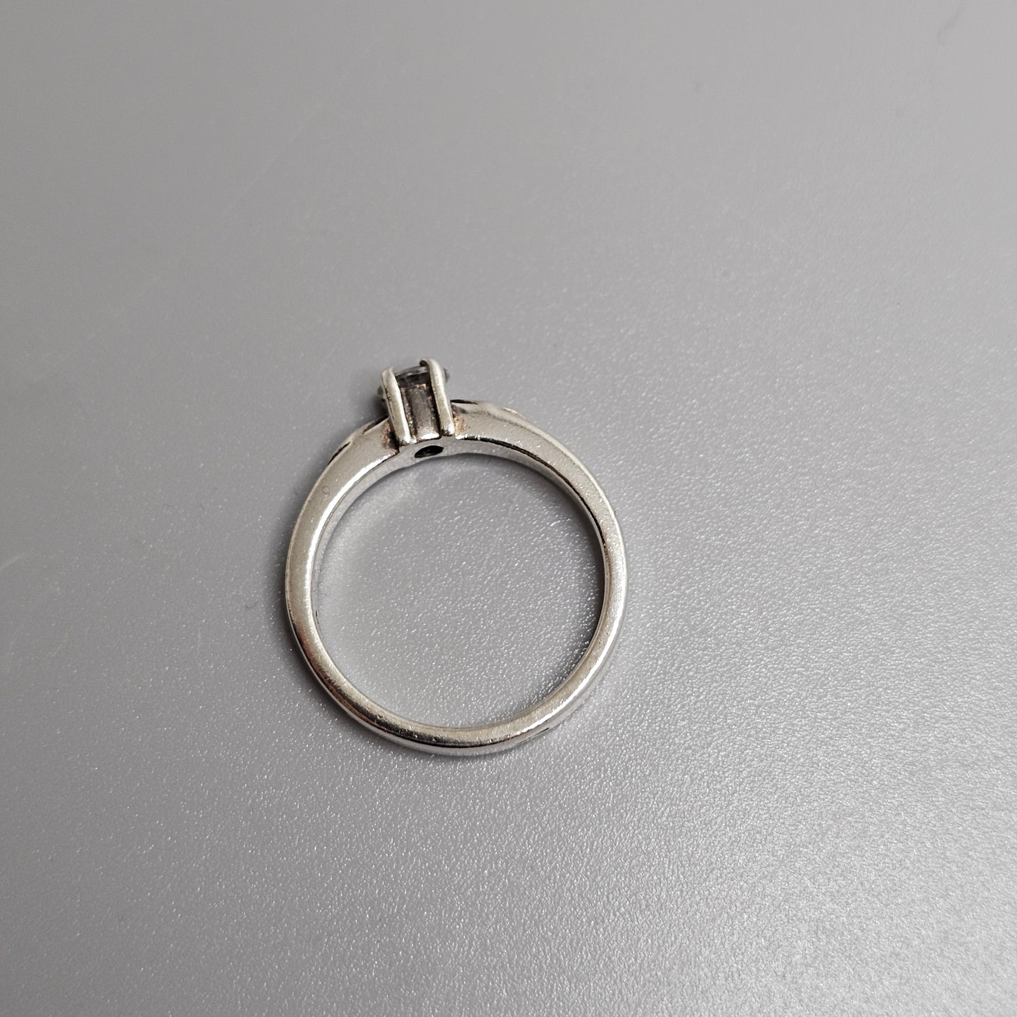 Vintage Finnish Sterling Silver Ring with Cubic Zirconia - UK Ring Size R -  US Ring Size 8.5