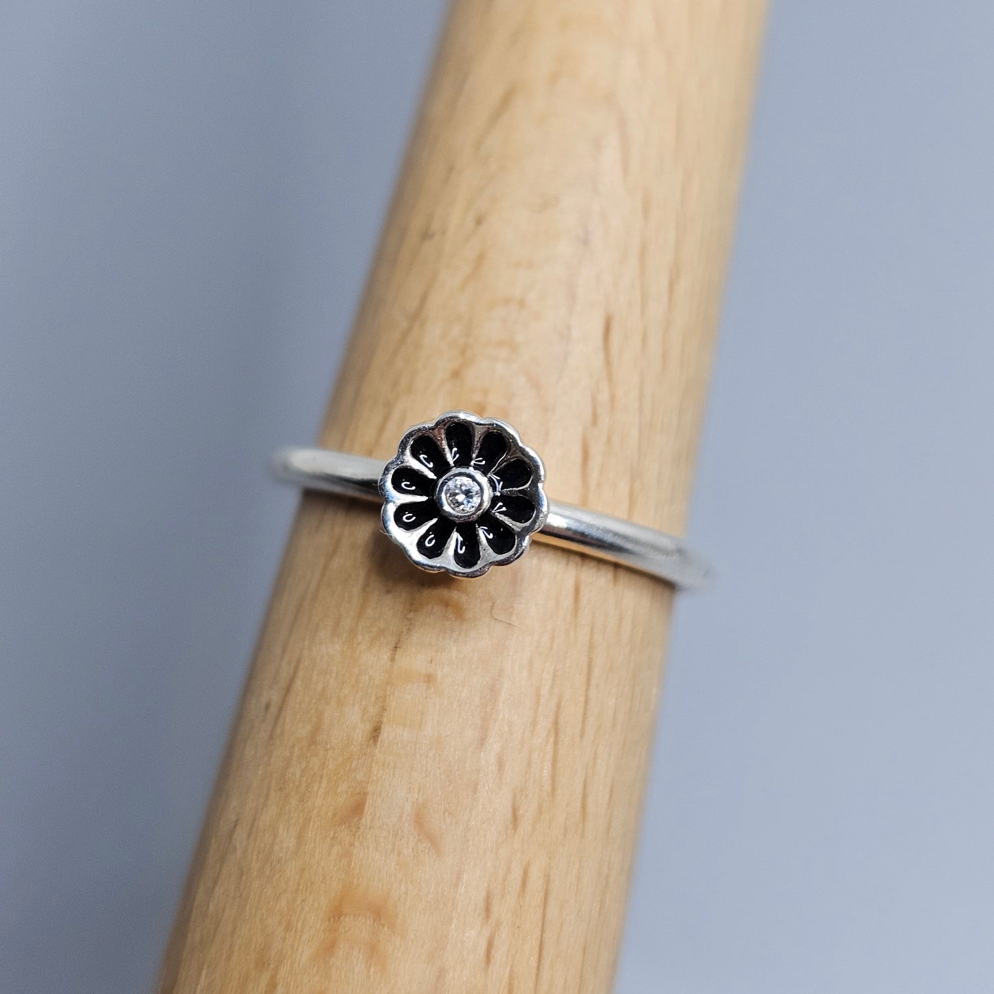 Danish Sterling Silver Black Enamel Daisy Flower Stacking Ring by Spinning – Hans Henrik Nygaard