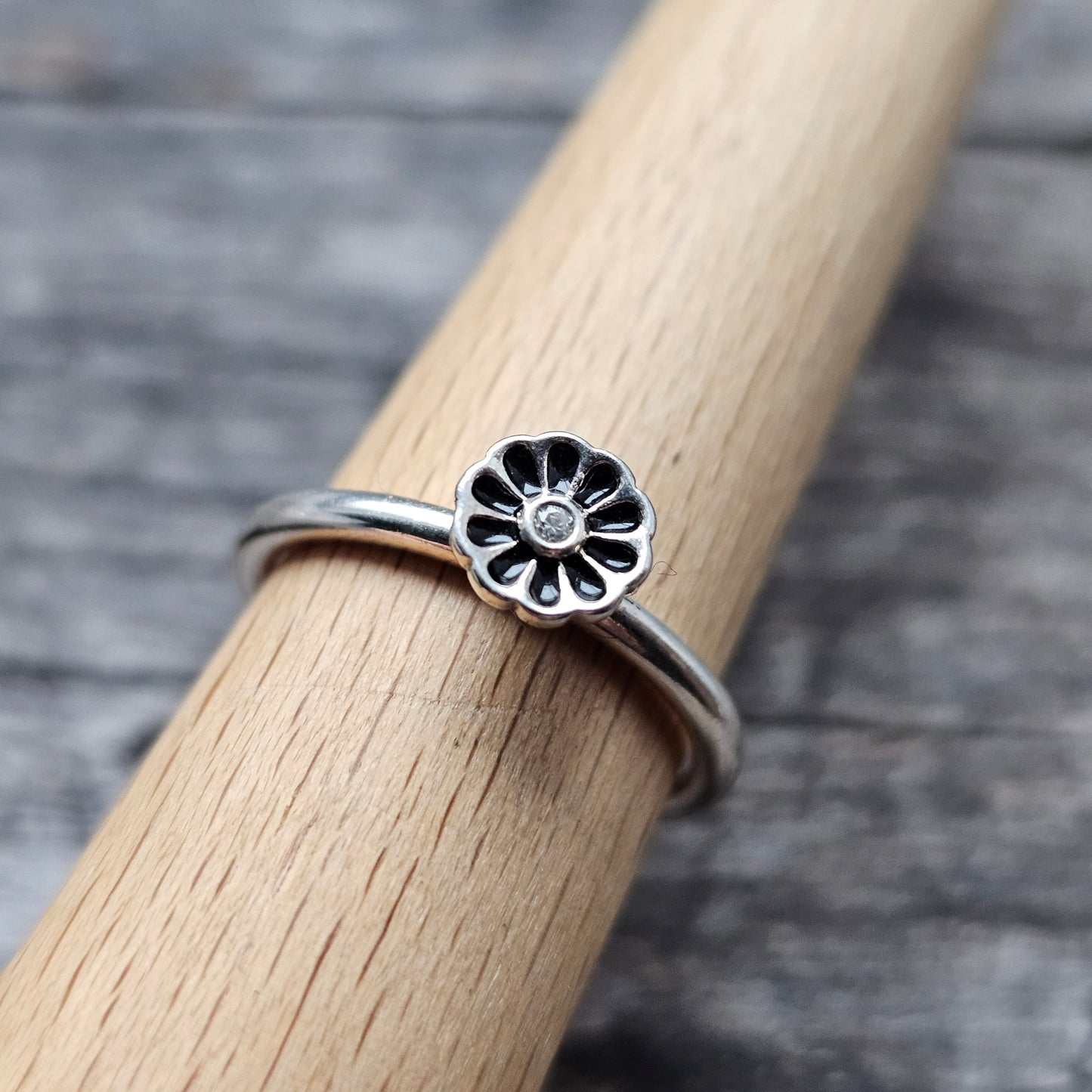 Danish Sterling Silver Black Enamel Daisy Flower Stacking Ring by Spinning – Hans Henrik Nygaard