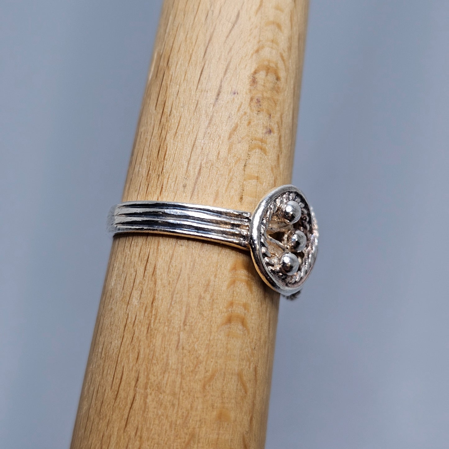 Vintage Finnish Medieval / Viking Style Sterling Silver Ring - UK Ring Size Q -  US Ring Size 8