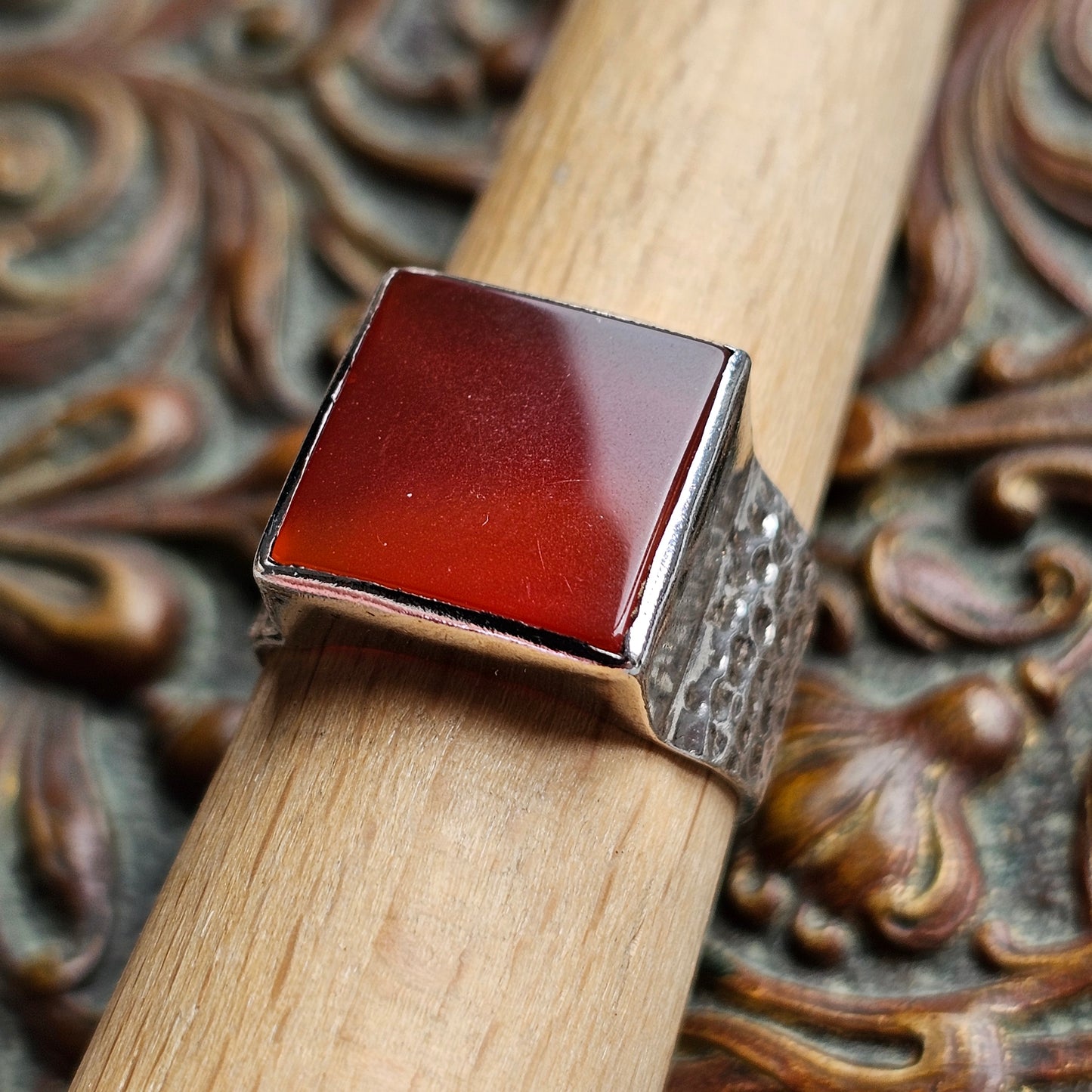 Vintage 1970s Brutalist Style Sterling Silver & Square Carnelian Agate Signet Ring- UK Size L 1/2 / US Size 6 - Hallmarked 1977