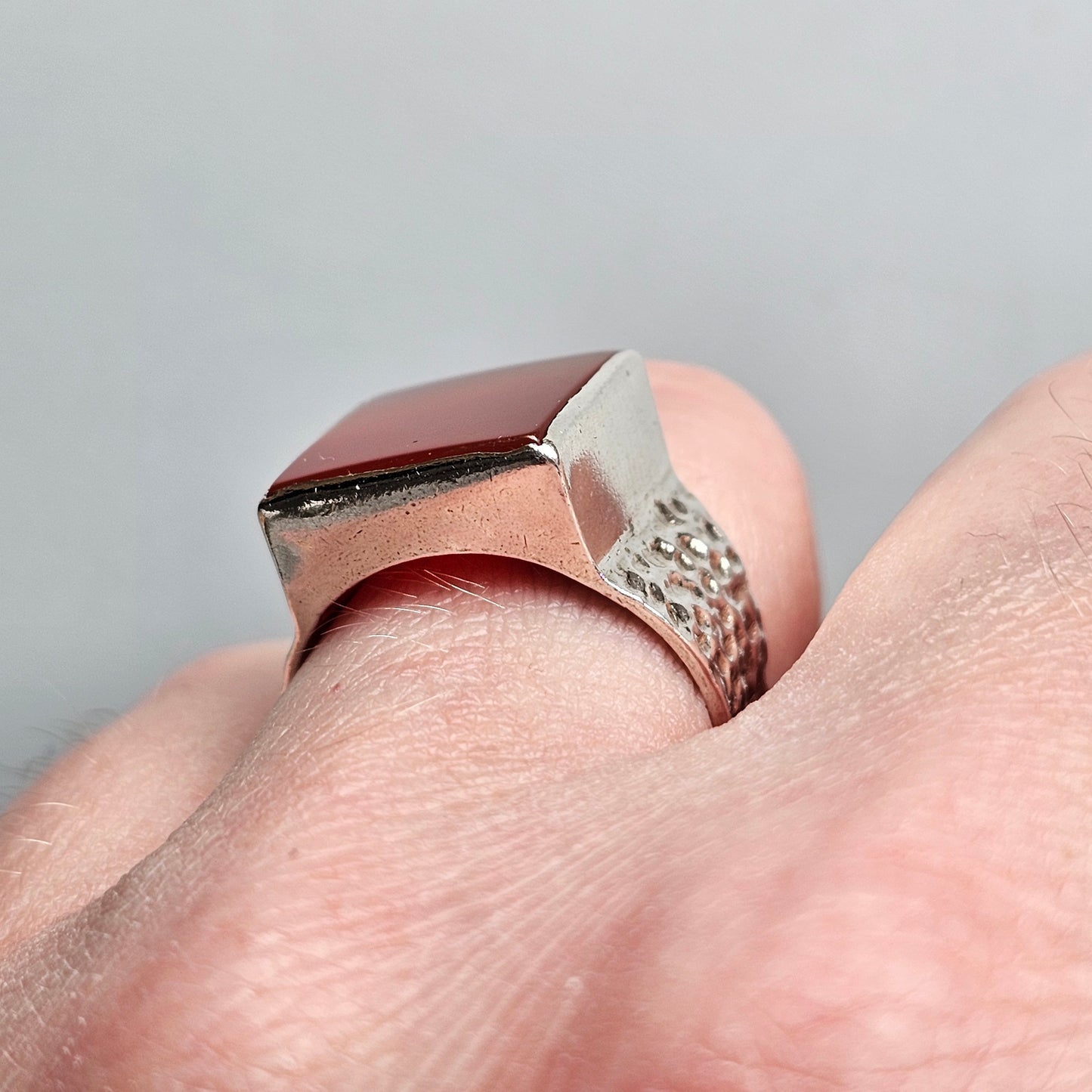 Vintage 1970s Brutalist Style Sterling Silver & Square Carnelian Agate Signet Ring- UK Size L 1/2 / US Size 6 - Hallmarked 1977