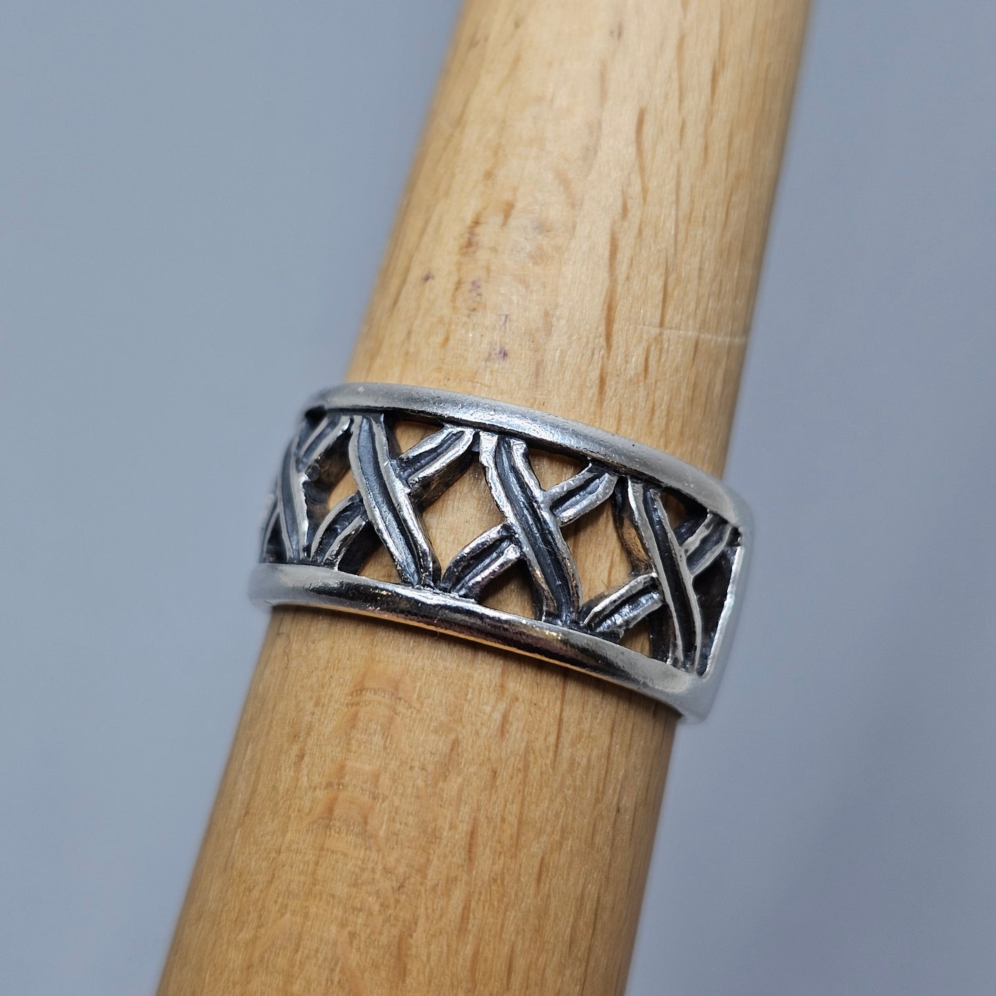 Contemporary Sterling Silver Openwork Band Ring - UK Ring Size  Q 1/2 -  US Ring Size 8.25