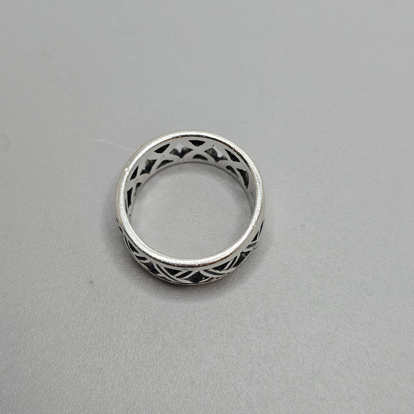 Contemporary Sterling Silver Openwork Band Ring - UK Ring Size  Q 1/2 -  US Ring Size 8.25