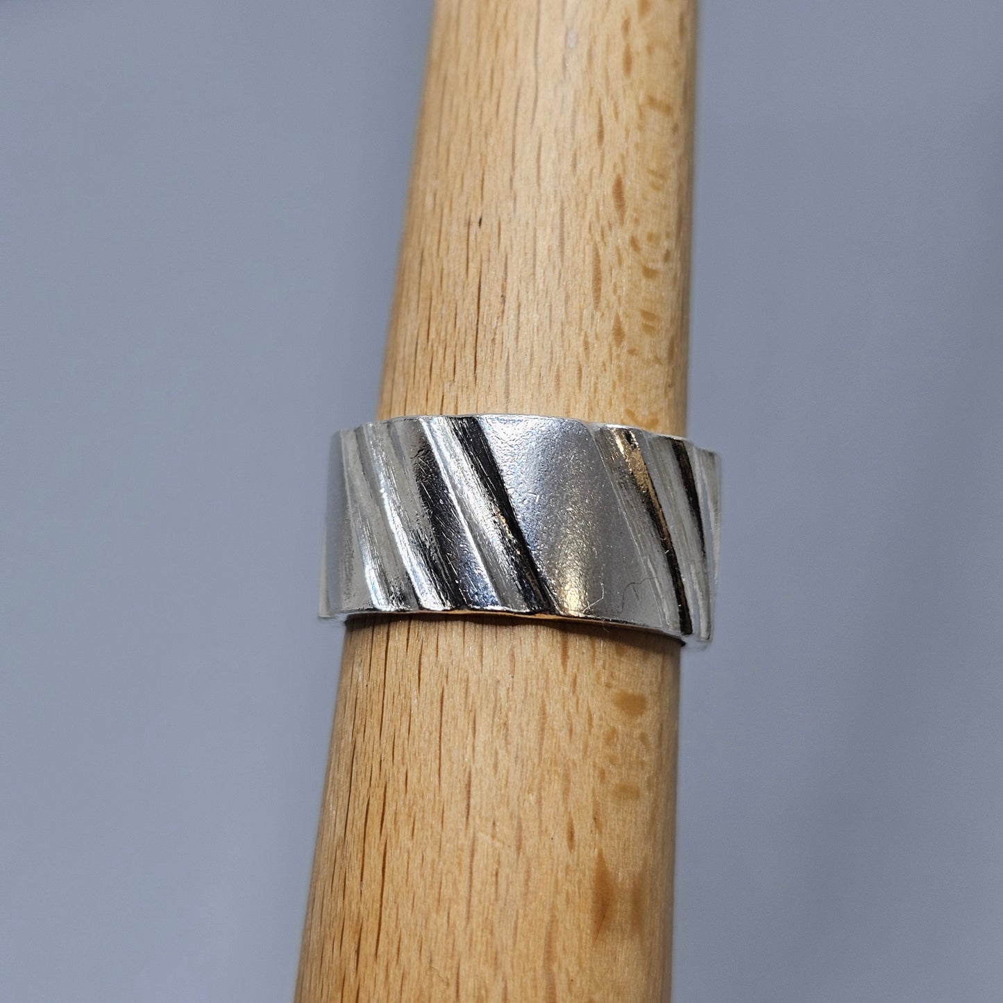 Y2K Era Contemporary British Silver Ring —  UK Ring Size O 1/2 -  US Ring Size 7.5 - 2001
