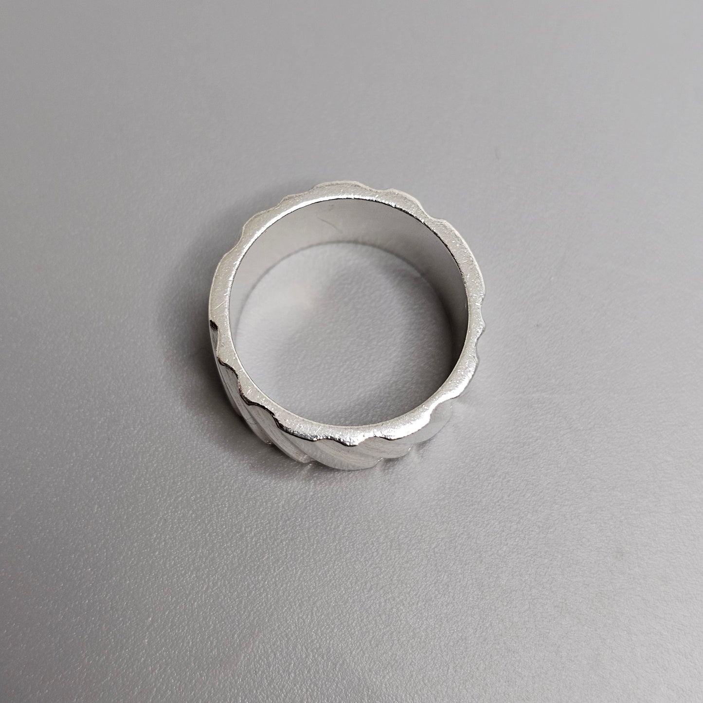 Y2K Era Contemporary British Silver Ring —  UK Ring Size O 1/2 -  US Ring Size 7.5 - 2001