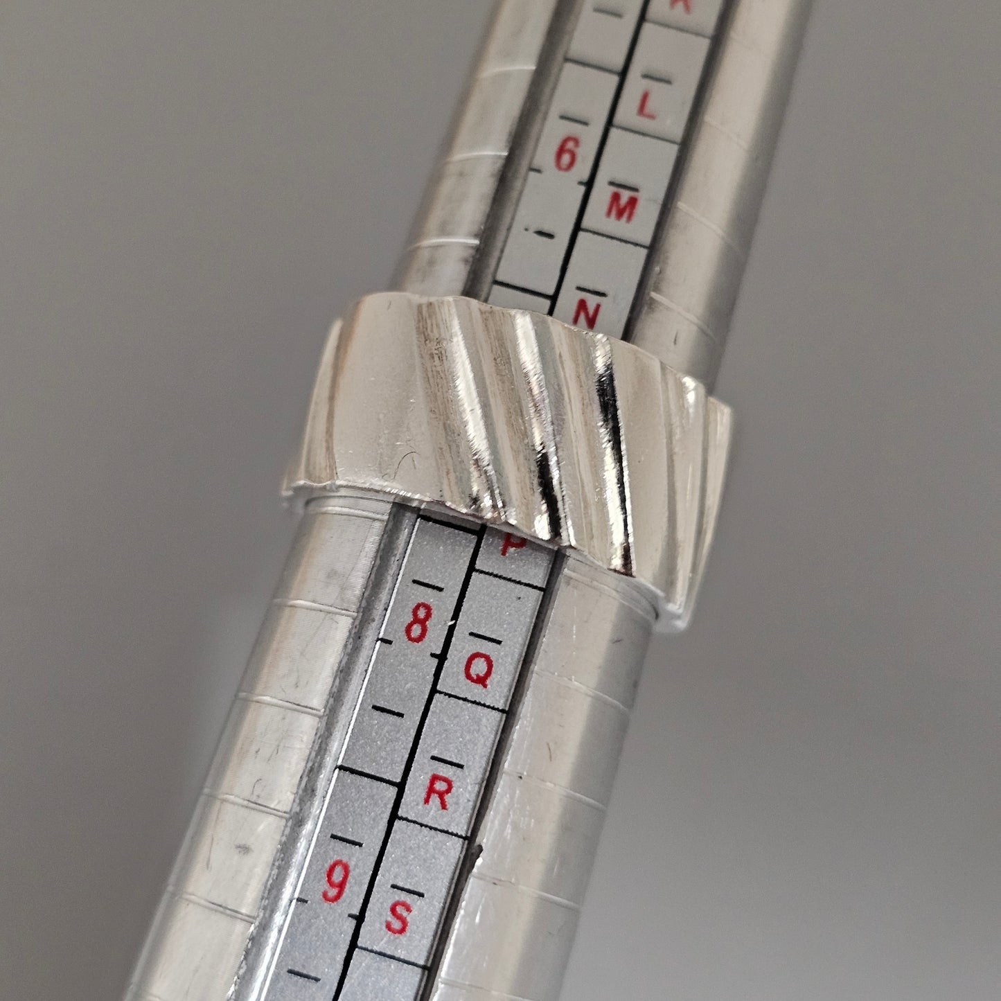 Y2K Era Contemporary British Silver Ring —  UK Ring Size O 1/2 -  US Ring Size 7.5 - 2001