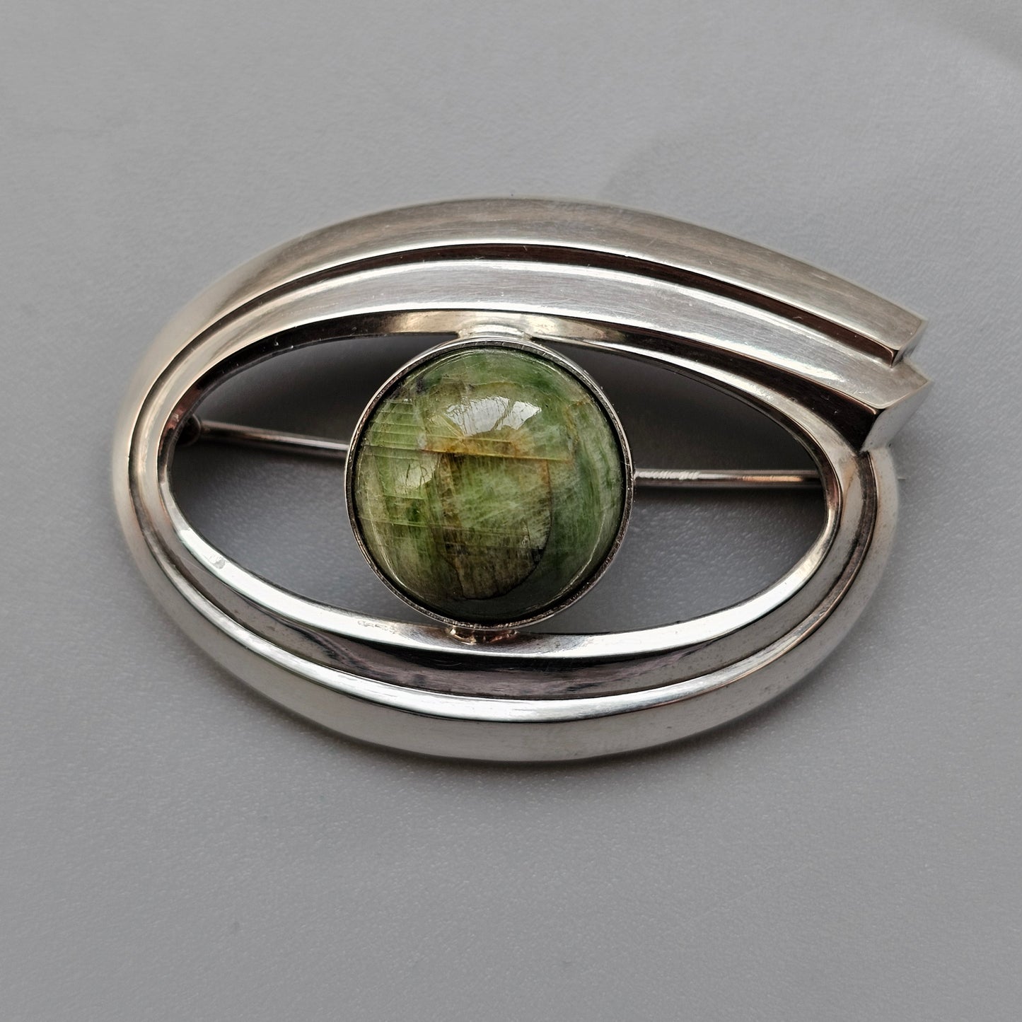 Vintage Modernist Silver & Green Chromium Diopside Brooch by Eino Westerback 1965