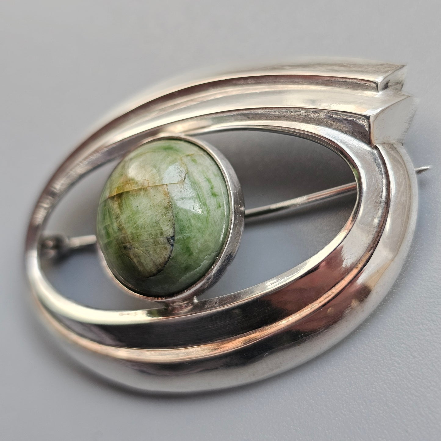 Vintage Modernist Silver & Green Chromium Diopside Brooch by Eino Westerback 1965