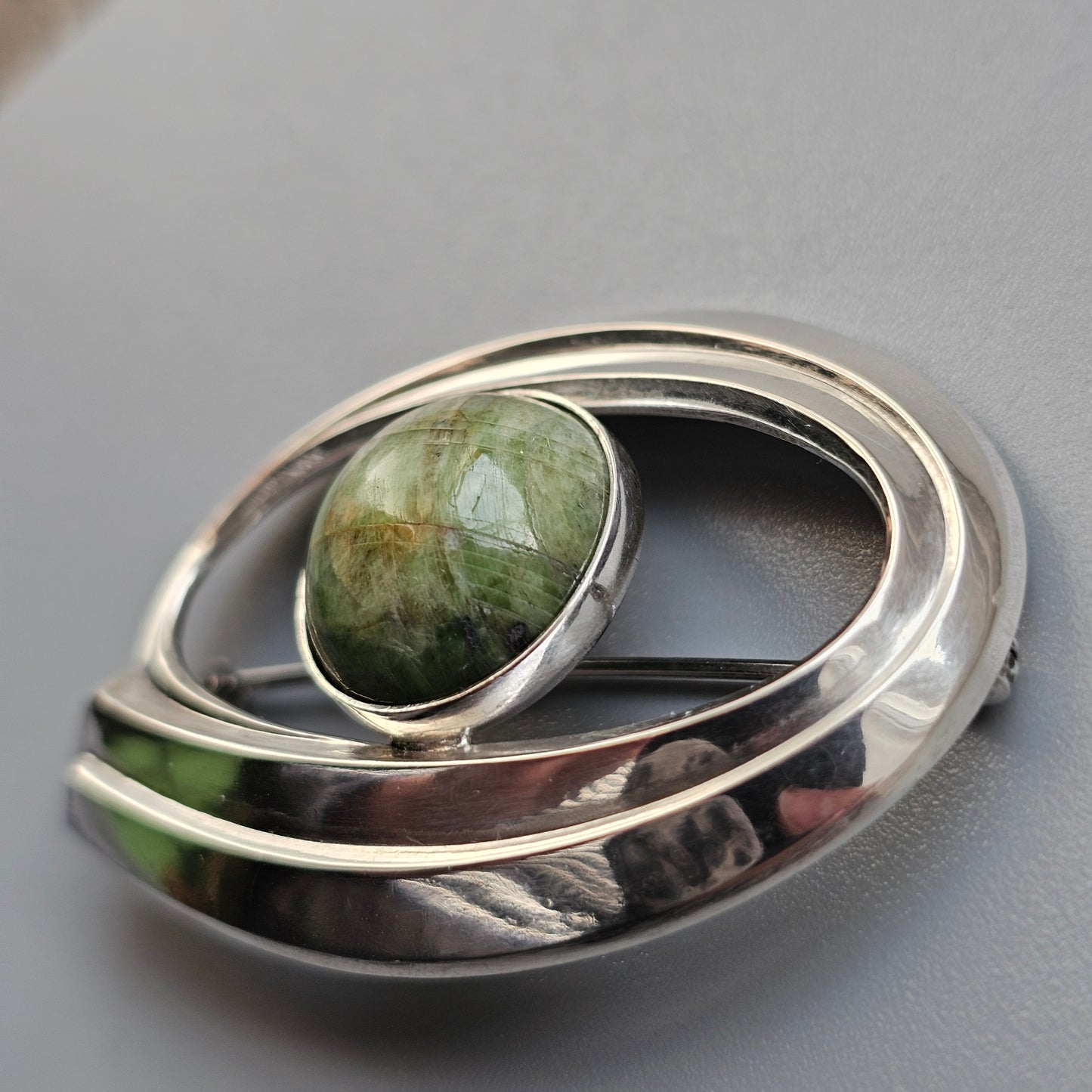 Vintage Modernist Silver & Green Chromium Diopside Brooch by Eino Westerback 1965