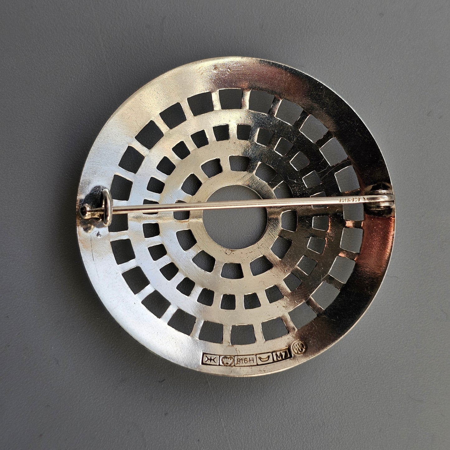 1960s Kalevala Koru Silver Brooch – Finnish Modernist Circular Design, Nordic Silver Jewelry 1965