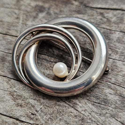 Vintage Modernist German Sterling Silver & Pearl Brooch by Andreas Daub