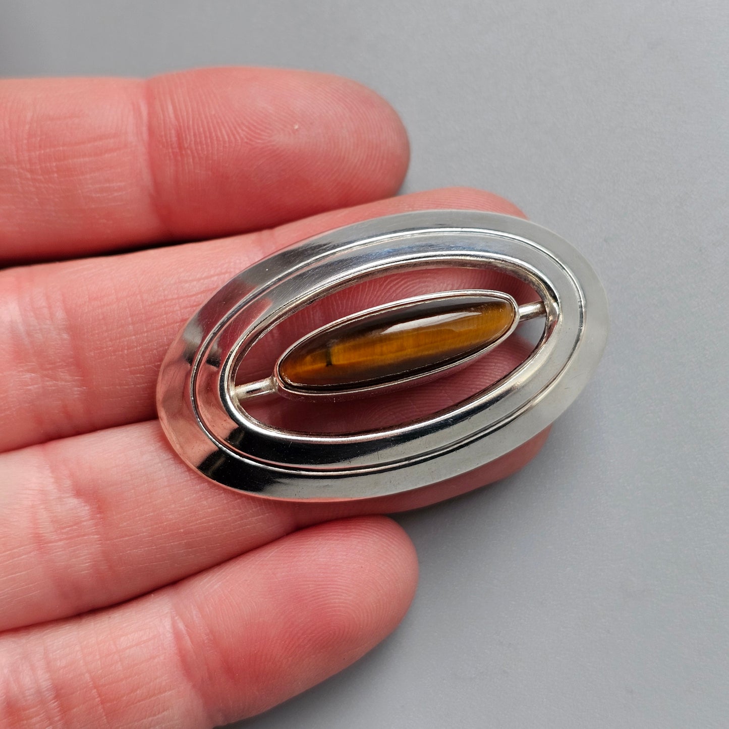 1960s Modernist Finland Tiger’s Eye Silver Brooch Erik Granit & Co 1964