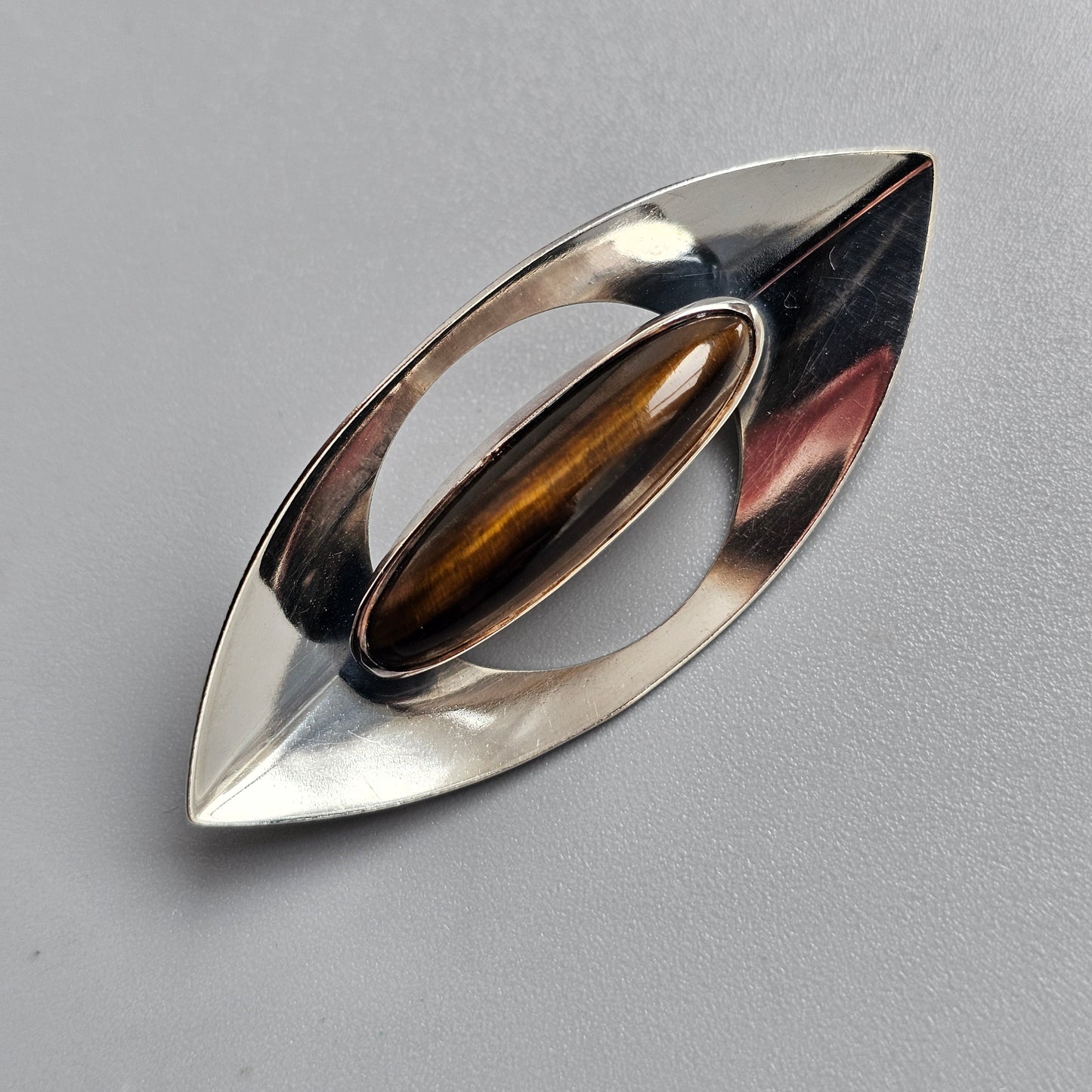 Mid-Century Finnish Silver & Tiger’s Eye Pin Brooch Elis Kauppi Kupittaan Kulta  — Modernist Jewellery 1961