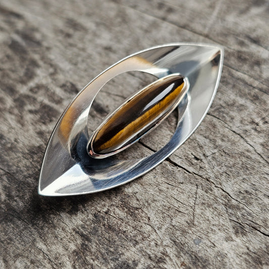 Mid-Century Finnish Silver & Tiger’s Eye Pin Brooch Elis Kauppi Kupittaan Kulta  — Modernist Jewellery 1961