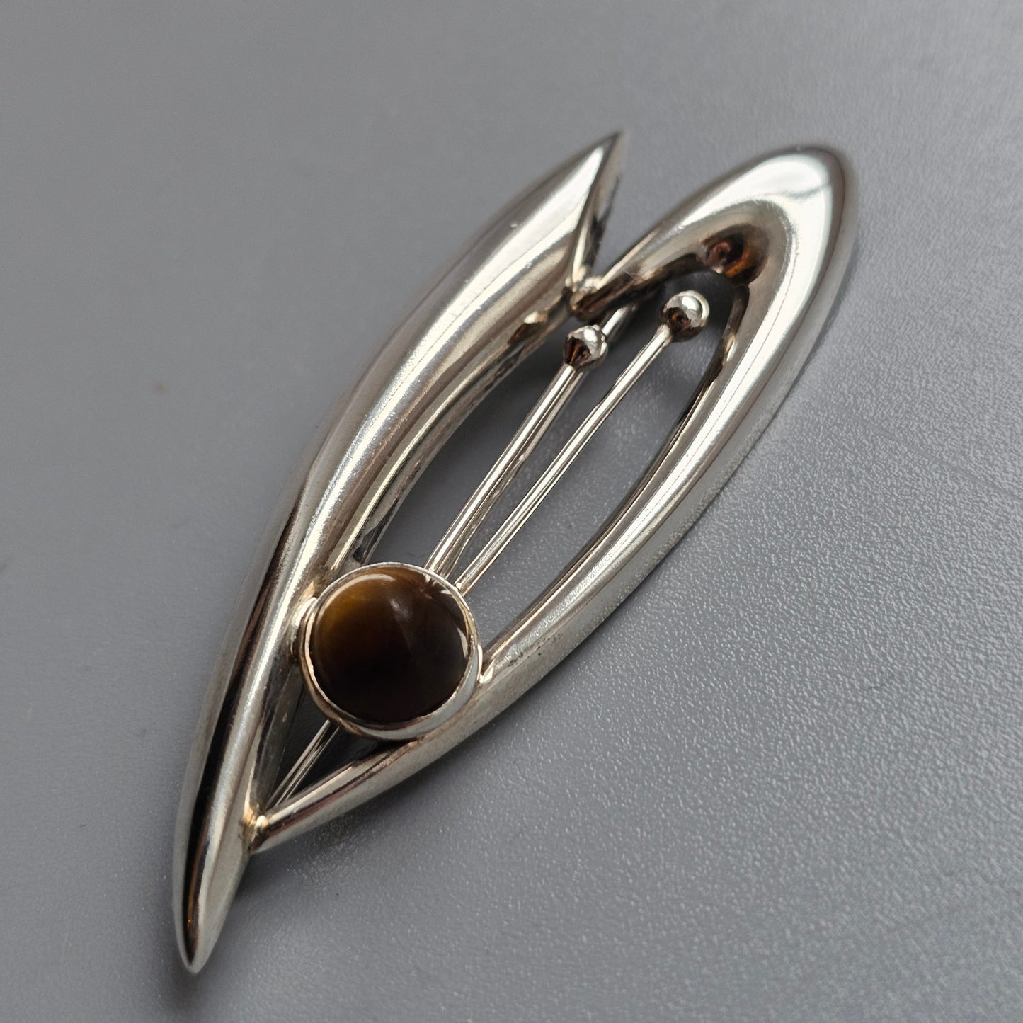 Vintage 1960s Finnish Modernist Silver & Tigers Eye Flower Brooch by Kultaseppä Salovaara 1963