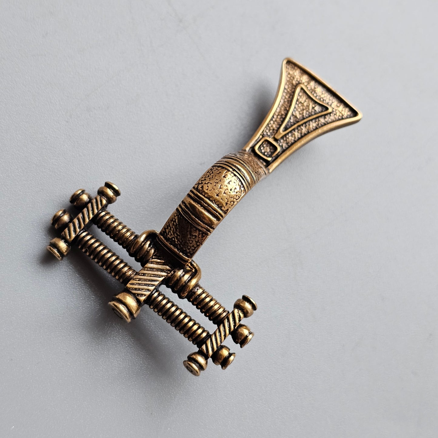 1990s Vintage Kalevala Koru Bronze Tyrvää Fibula Brooch — Roman Iron Age Inspired Finnish Design