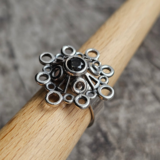 Modernist 1970s Kultaseppä Salovaara Finnish Sterling Silver & Green Spinel Ring - UK Ring Size O -  US Ring Size 7 - 1971