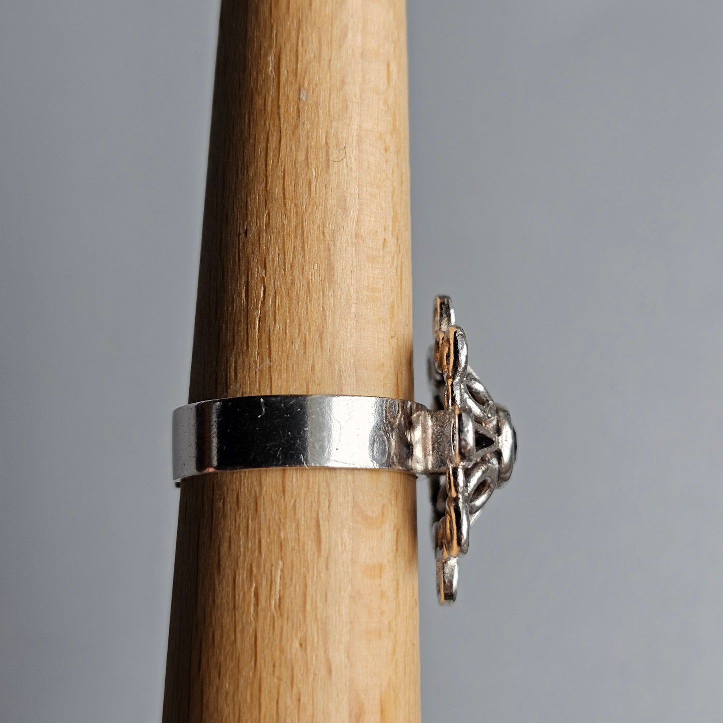 Modernist 1970s Kultaseppä Salovaara Finnish Sterling Silver & Green Spinel Ring - UK Ring Size O -  US Ring Size 7 - 1971