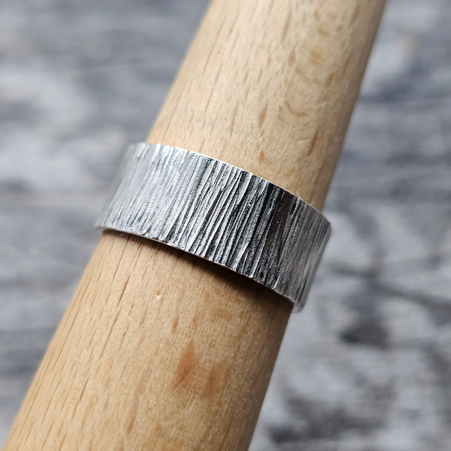 Vintage 1970s British Sterling Silver Textured Band Ring - UK Ring Size P 1/2 -  US Ring Size 7.75 - 1975