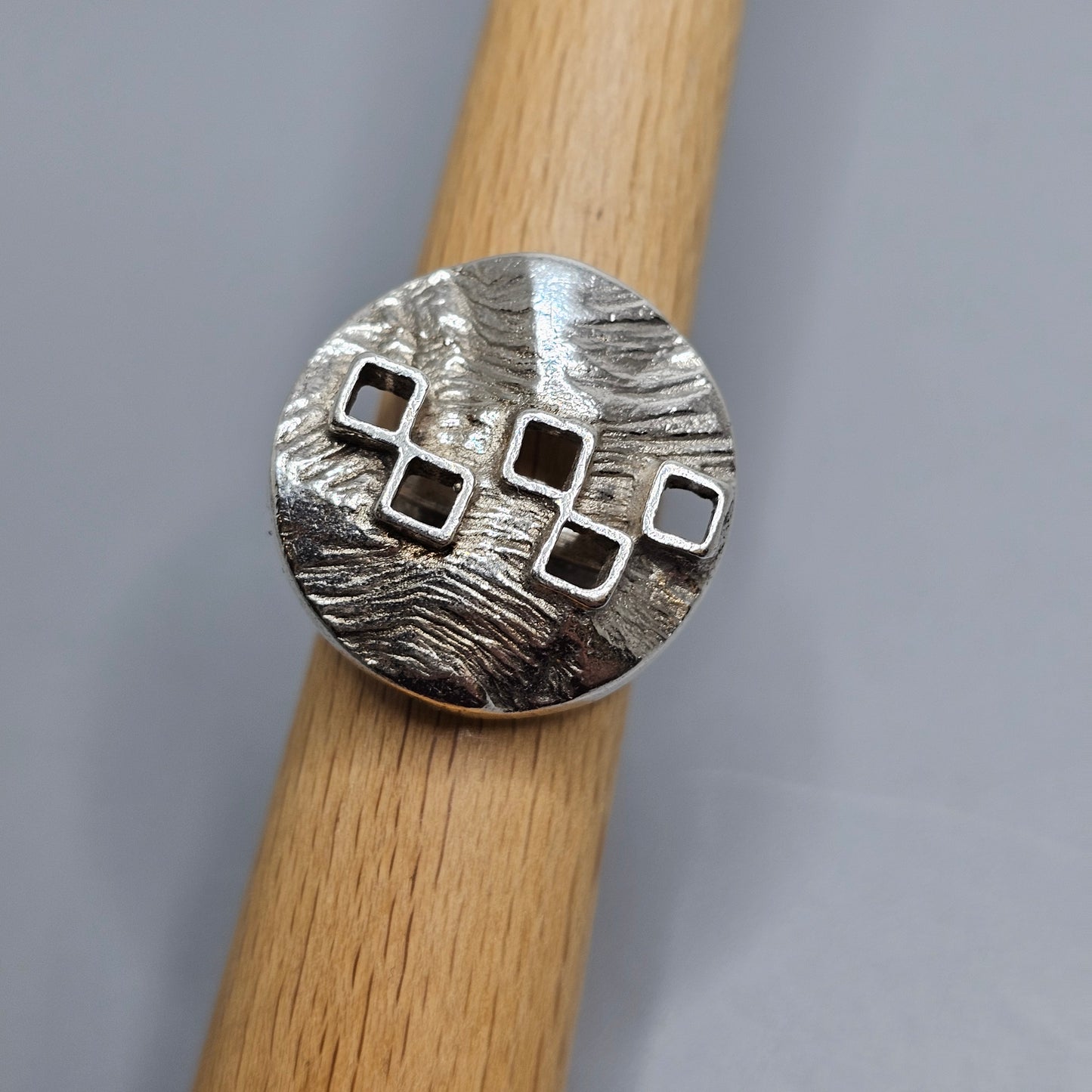 Vintage 1970s Finnish Modernist Space Age Silver Ring by Jalosepot - UK Ring Size P -  US Ring Size 7.5 - 1971