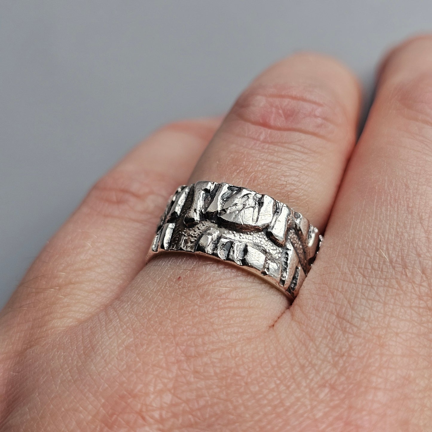 1970s Finnish Modernist Brutalist Sterling Silver Ring Band by Vuorikulta - UK Ring Size M 1/2 -  US Ring Size 6.5 -1976