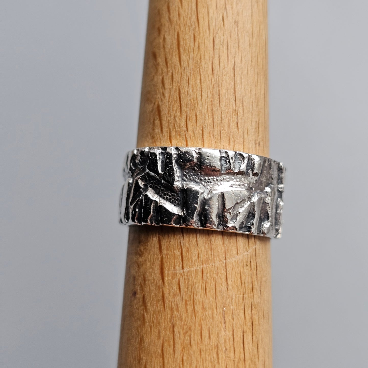 1970s Finnish Modernist Brutalist Sterling Silver Ring Band by Vuorikulta - UK Ring Size M 1/2 -  US Ring Size 6.5 -1976