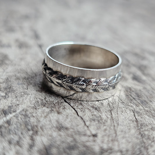 1970s Finnish Silver Band Ring with Raised Spruce Branch Motif - UK Ring Size O -  US Ring Size 7.25 - 1978