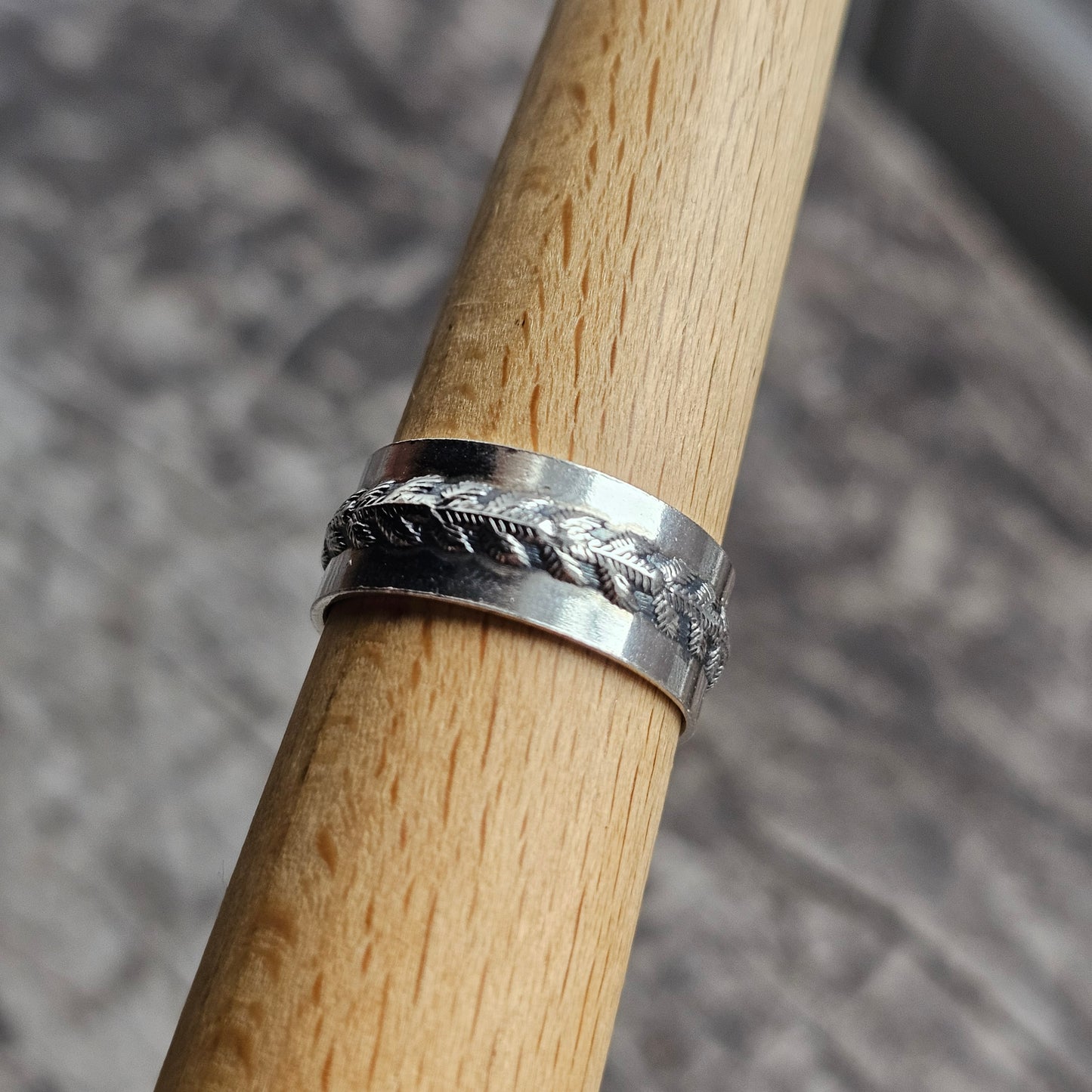 1970s Finnish Silver Band Ring with Raised Spruce Branch Motif - UK Ring Size O -  US Ring Size 7.25 - 1978