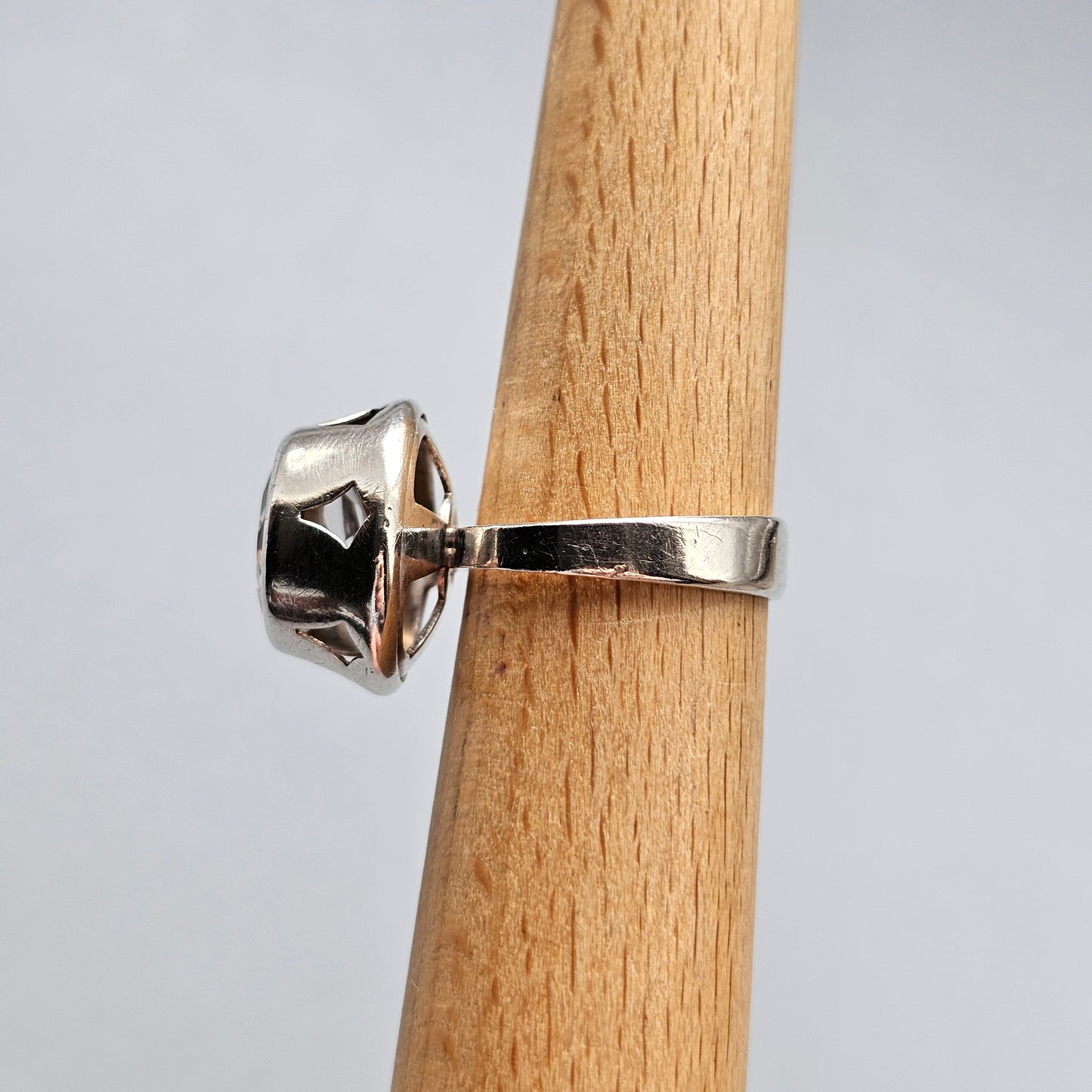 Modernist 1960s Finnish Silver Ring with Rock Crystal – Martti Viikinniemi - UK Ring Size N -  US Ring Size 6.75 - 1968