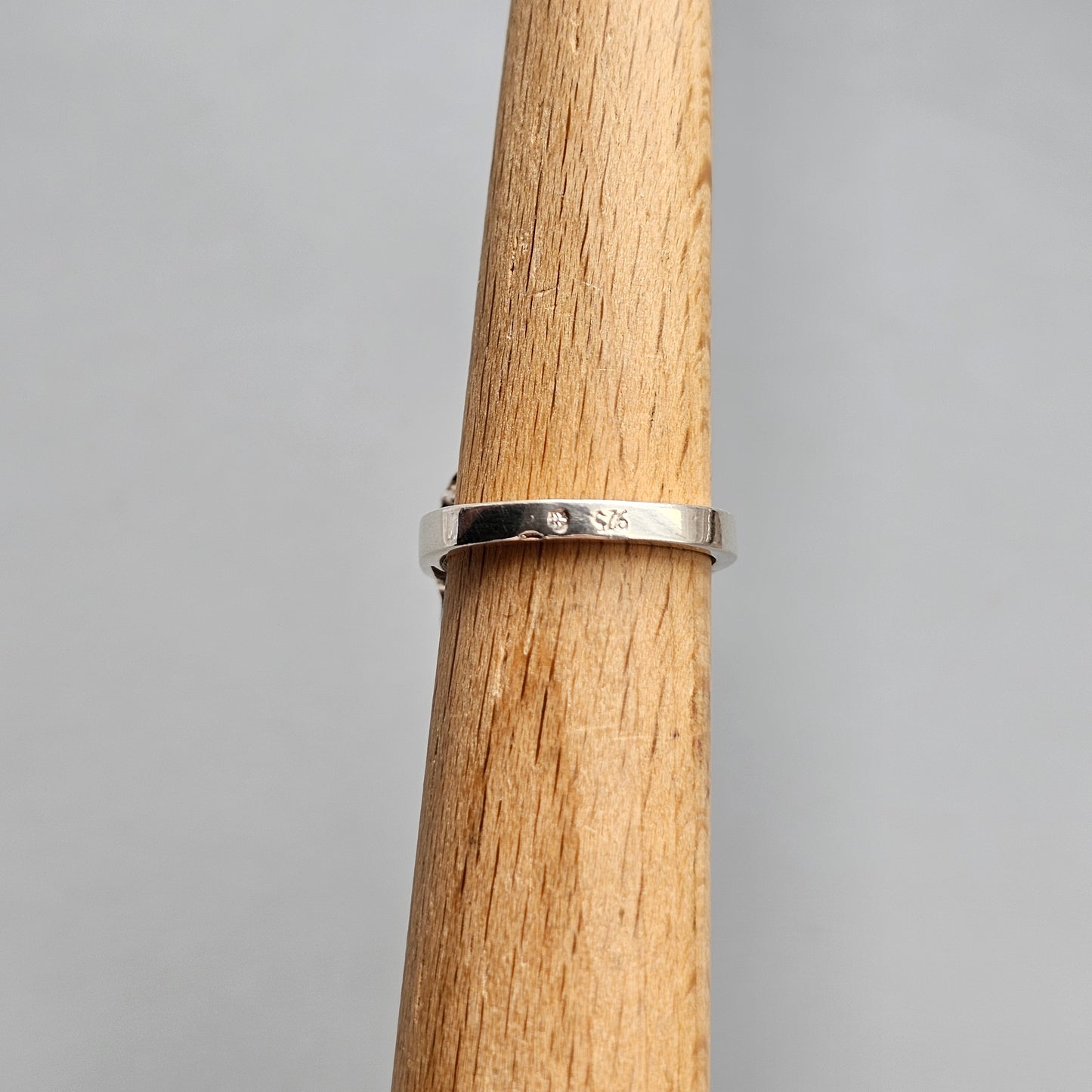 Vintage 1970s Sterling Silver & Nephrite Jade Ring - UK Ring Size L 1/2 -  US Ring Size 6