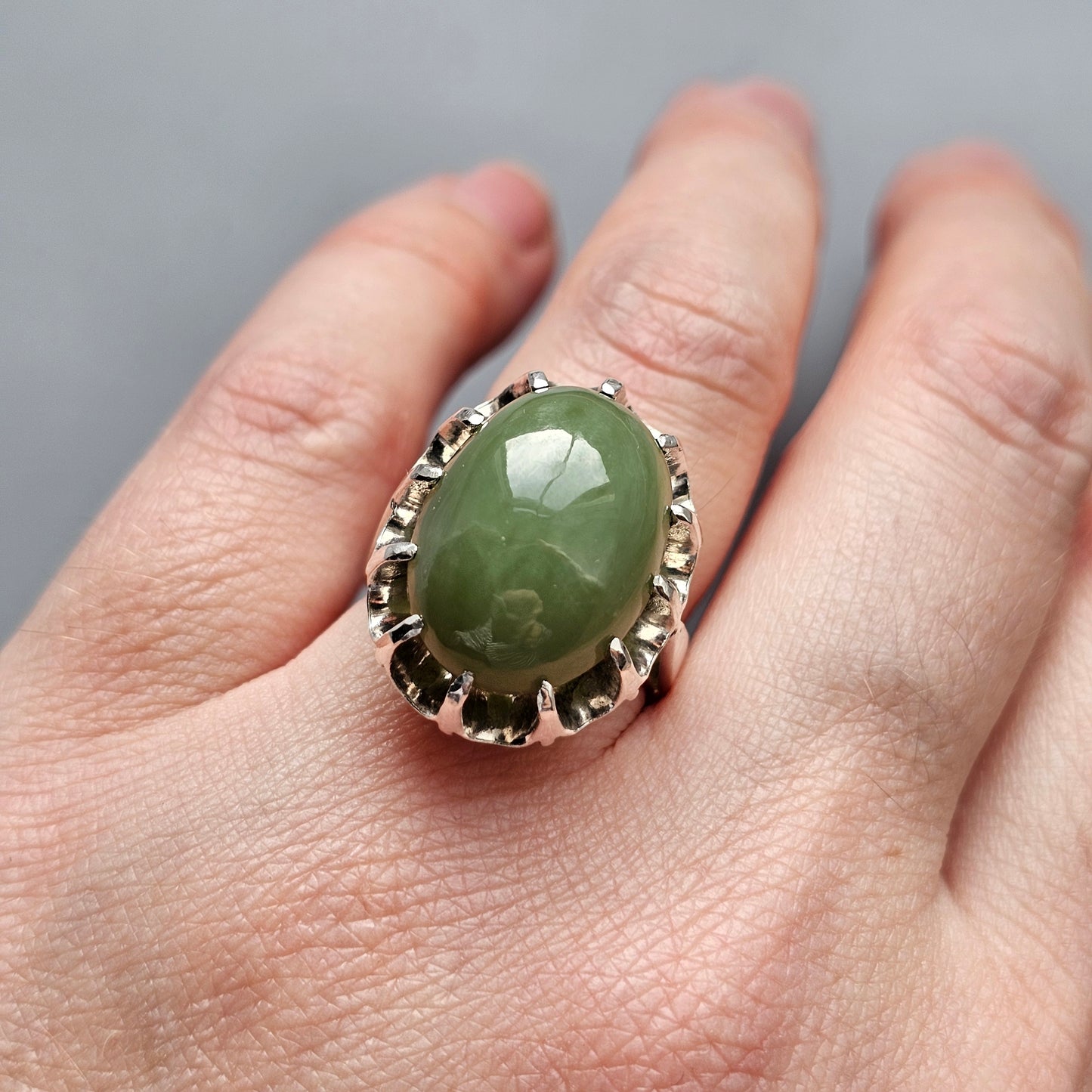 Vintage 1970s Sterling Silver & Nephrite Jade Ring - UK Ring Size L 1/2 -  US Ring Size 6