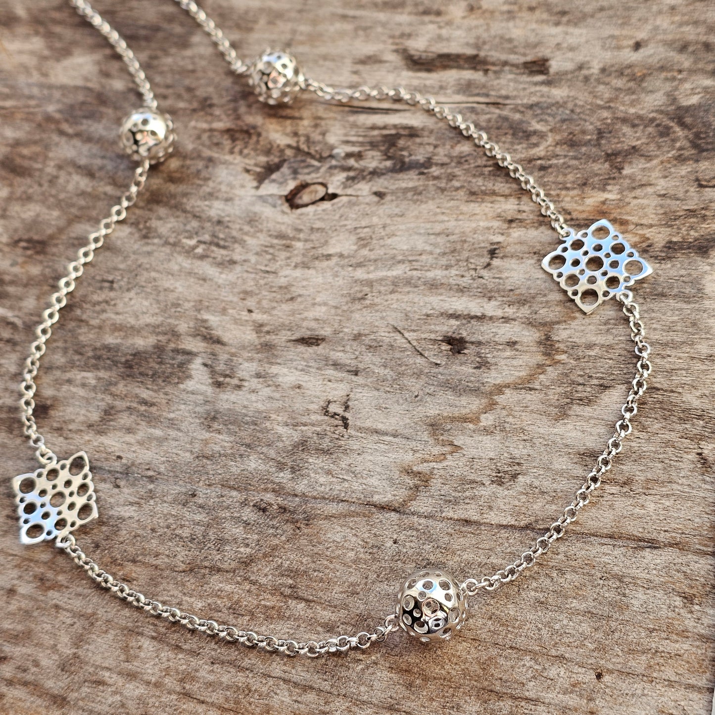 Finnish Liisa Vitali Sterling Silver Chain Necklace —  Pitsi / Ladybird Design