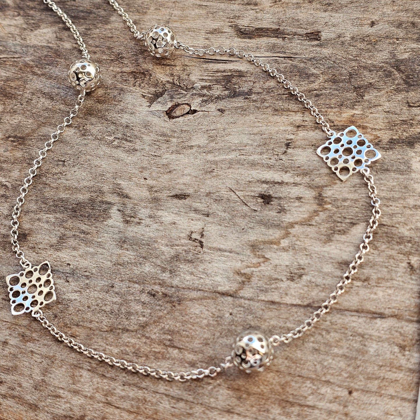 Finnish Liisa Vitali Sterling Silver Chain Necklace —  Pitsi / Ladybird Design