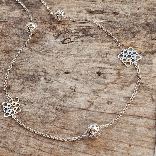 Finnish Liisa Vitali Sterling Silver Chain Necklace —  Pitsi / Ladybird Design