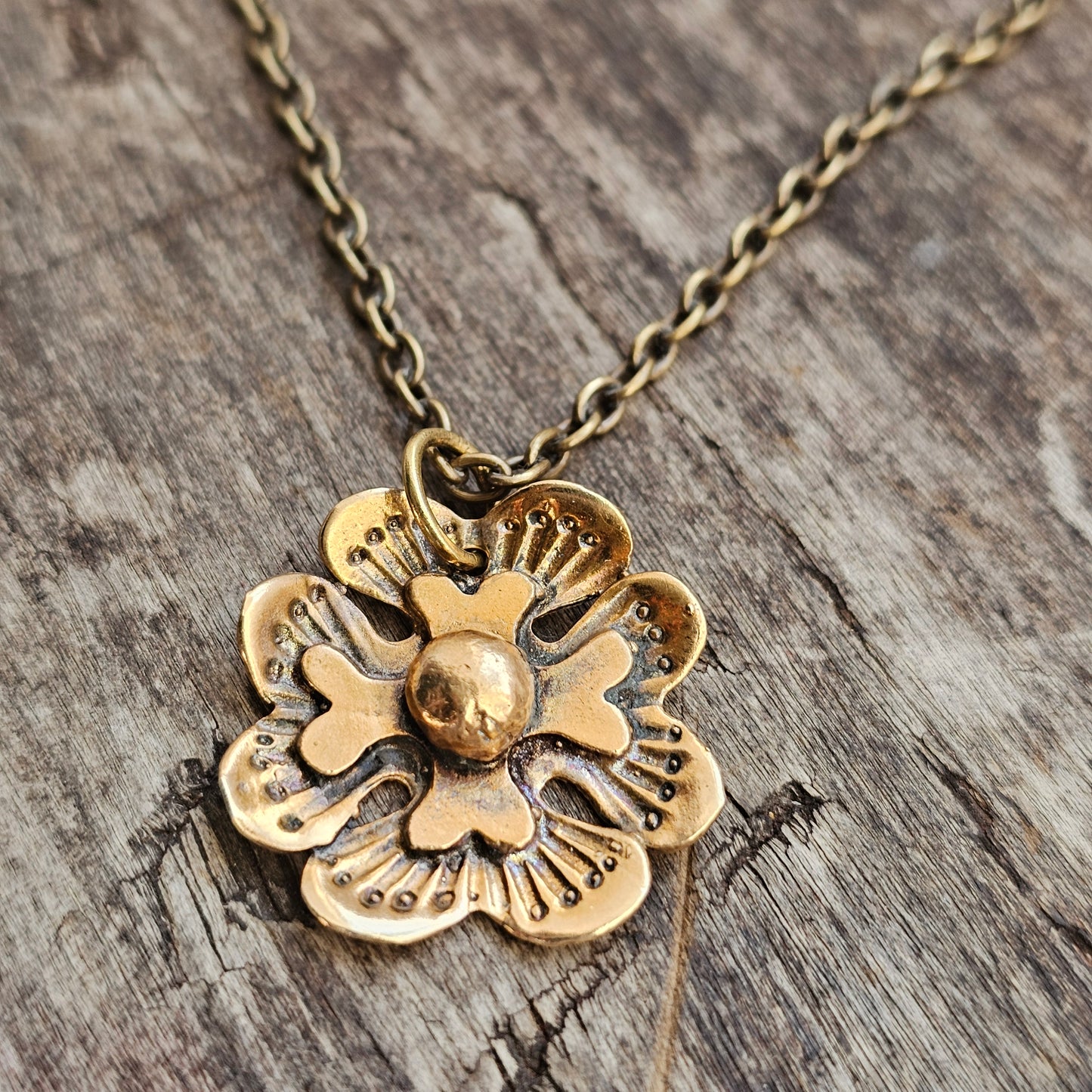 1970s Finnish Modernist Bronze Flower Necklace Pendant by Seppo Tamminen