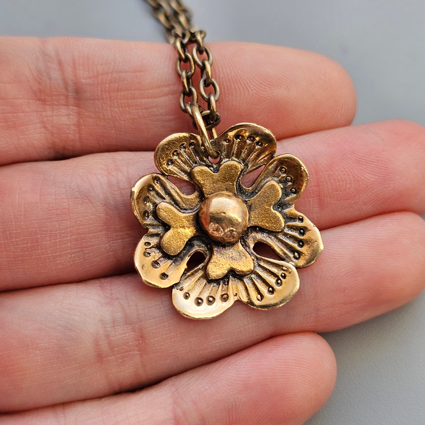 1970s Finnish Modernist Bronze Flower Necklace Pendant by Seppo Tamminen