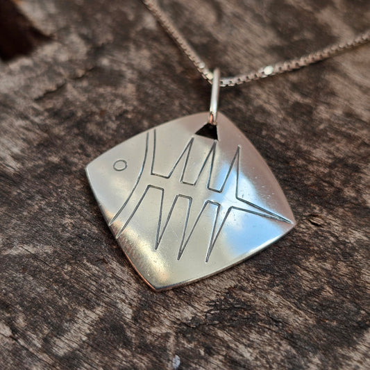 Vintage 1960s Kupittaan Kulta Silver Modernist Fish Necklace Pendant 1960