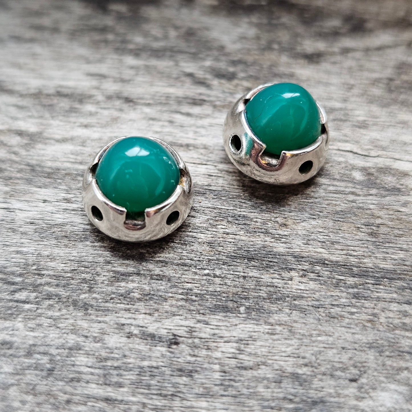 Vintage Modernist Finnish Silver & Chrysoprase Stud Earrings by Martti Viikinniemi 1960s