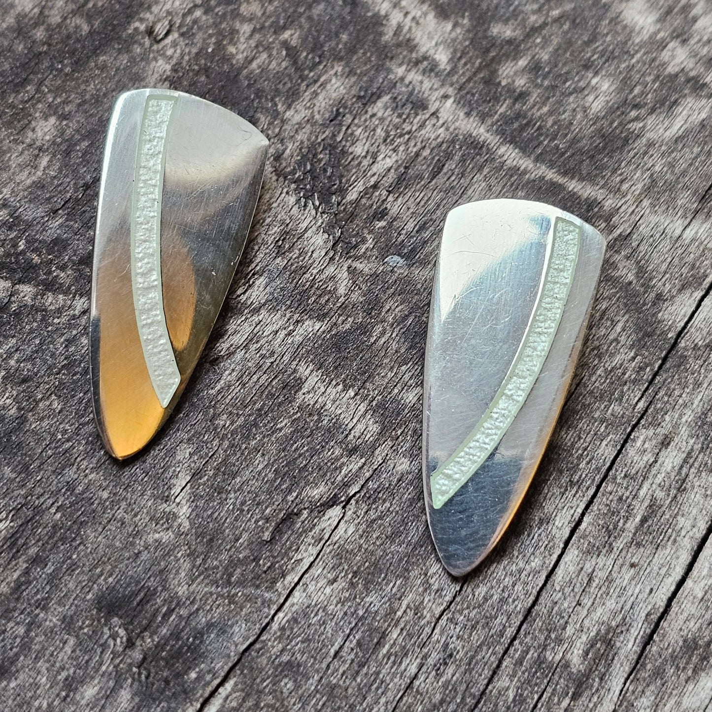 Finnish Sterling Silver & White Enamel Stud Earrings Platinoro by Pekka Piekäinen