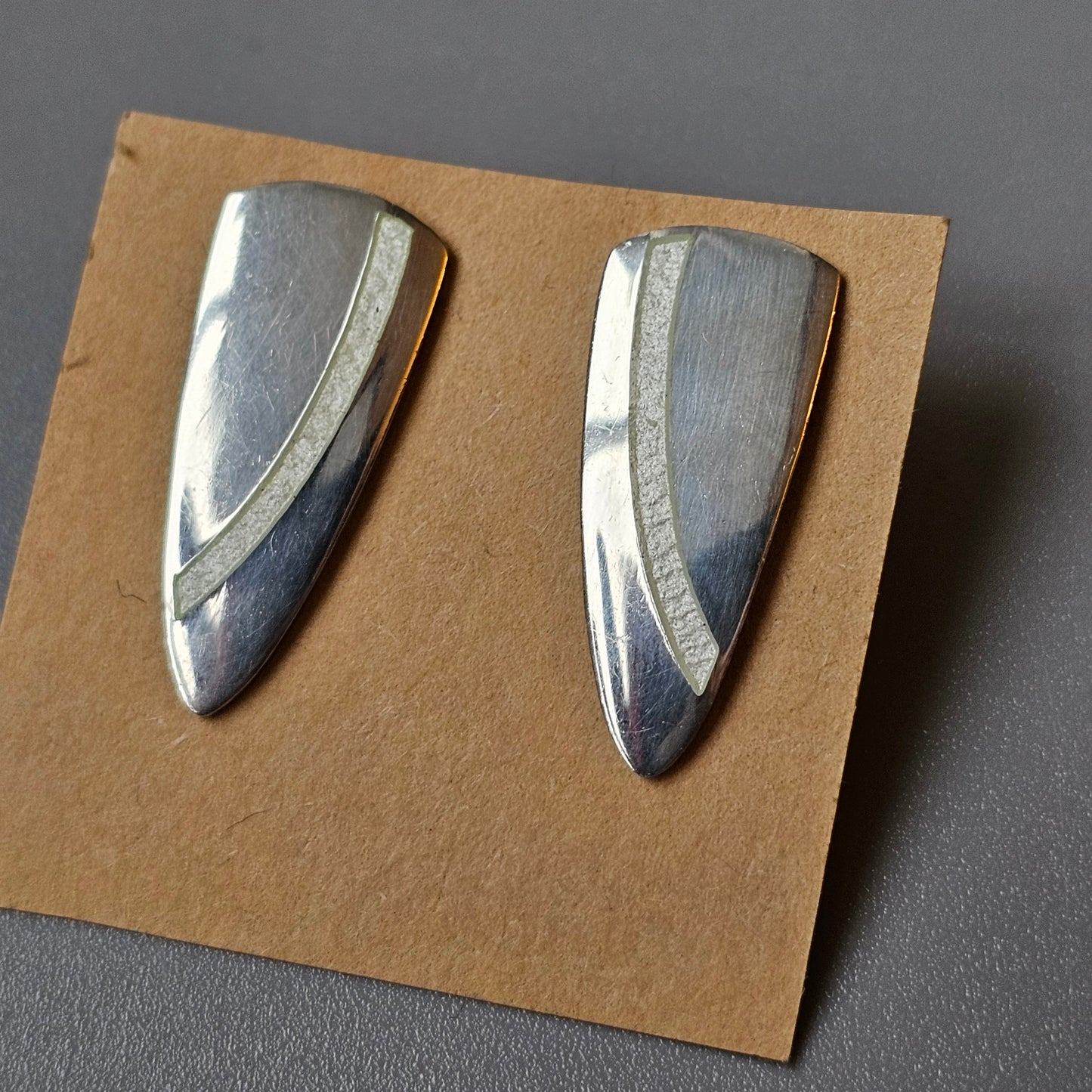 Finnish Sterling Silver & White Enamel Stud Earrings Platinoro by Pekka Piekäinen