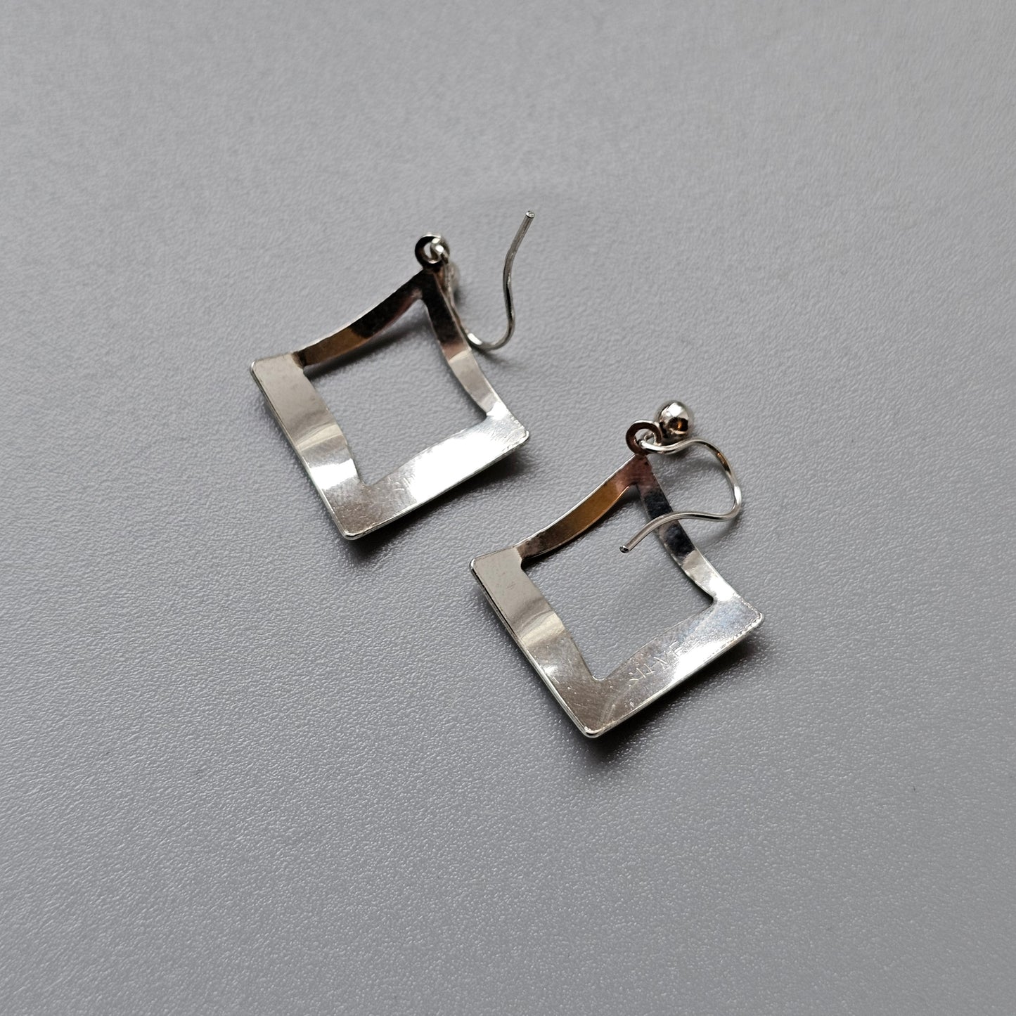 Vintage 1970s / 1980s Silver Geometric Drop Earrings