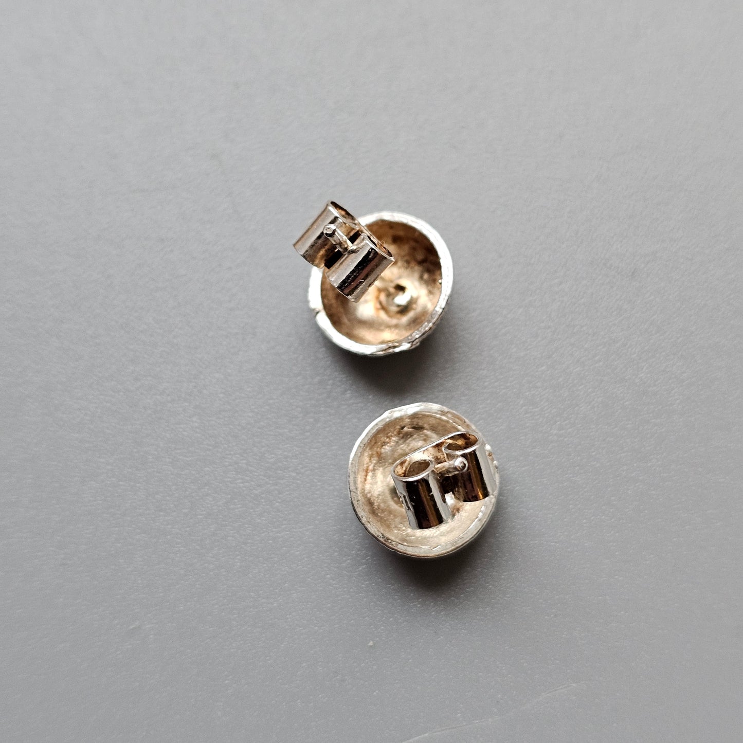 Vintage Modernist Finnish Silver Stud Earrings by Pekka Aulin