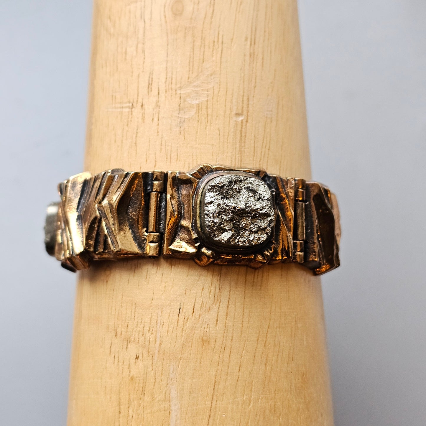 Vintage 1970s Modernist Brutalist Pentti Sarpaneva Bronze ‘Kelo’ Bracelet with Pyrite Stone